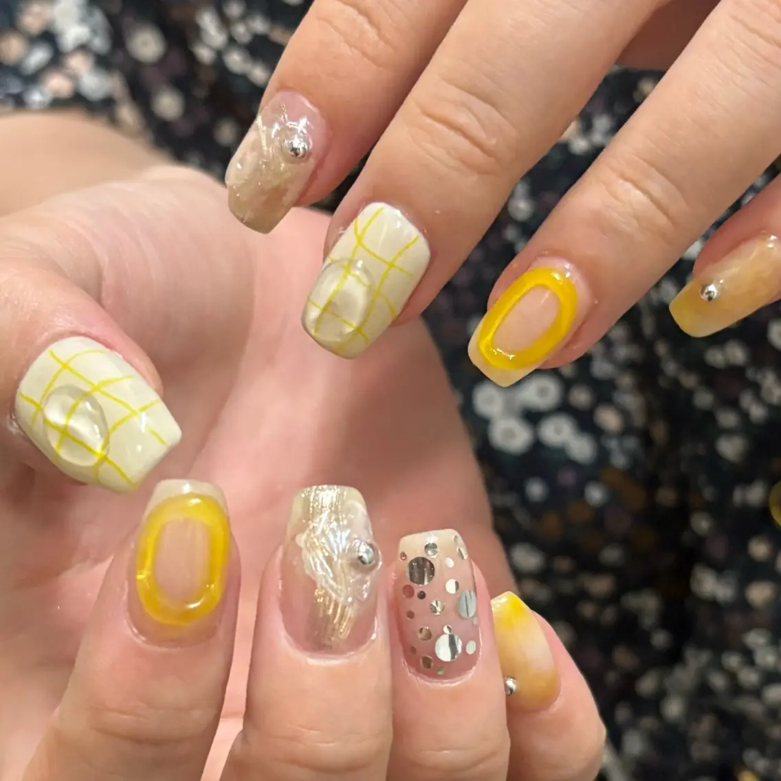 ネイル ハンドネイル カメレオン京橋🌻 草葉由佳のネイルデザイン