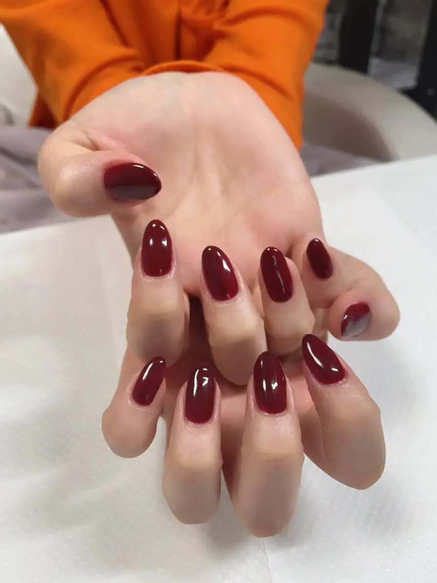 ネイル💅【1日１名限定】練習モデル　ワンカラーorラメグラ　オフなし　¥3500の写真