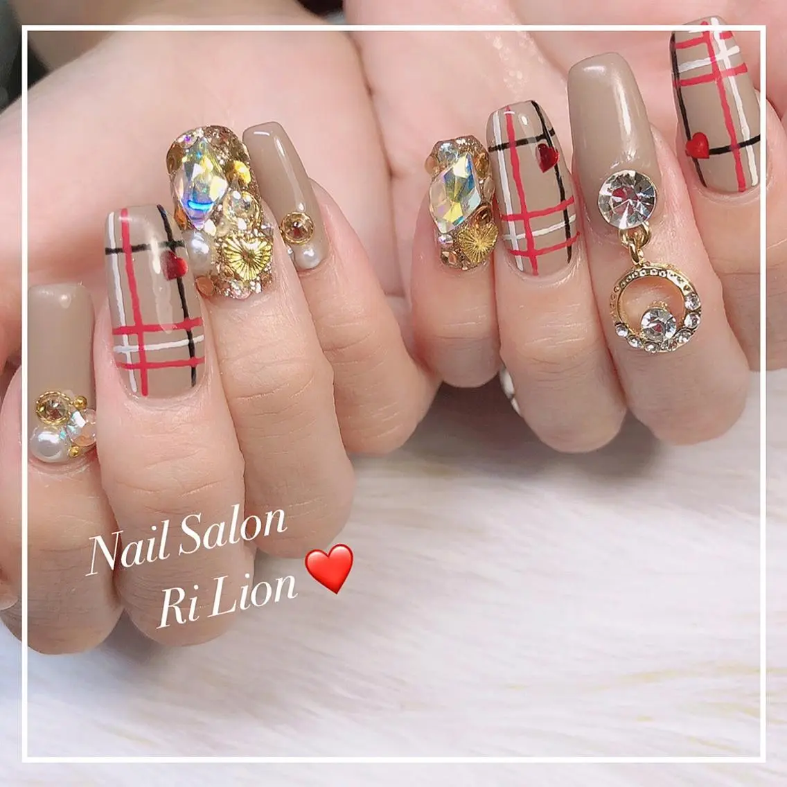 ネイル ハンドネイル RiLion💗 Risa🦋💜のネイルデザイン