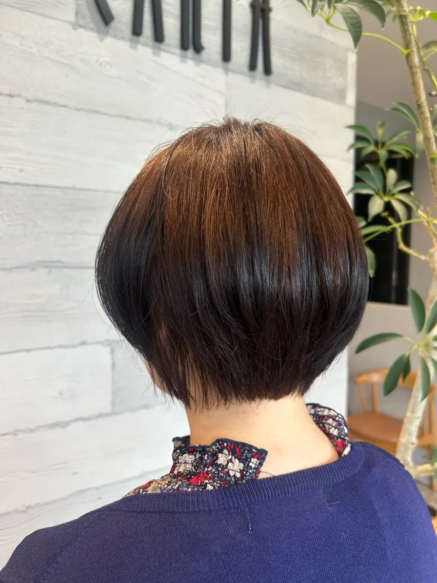 ショート カット ヘアカラー 宮原 佳奈のヘアスタイル