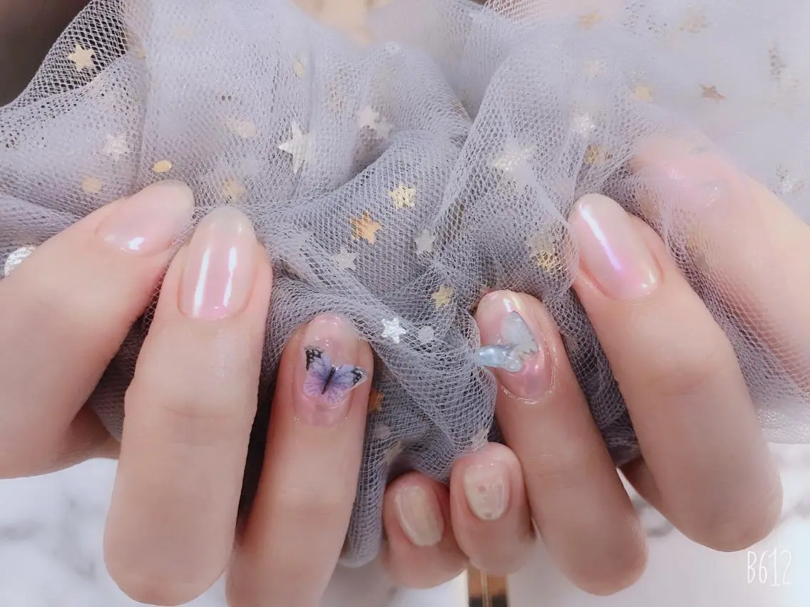 ネイル ネイルサロンエクラ 🫧Shizukaのネイルデザイン