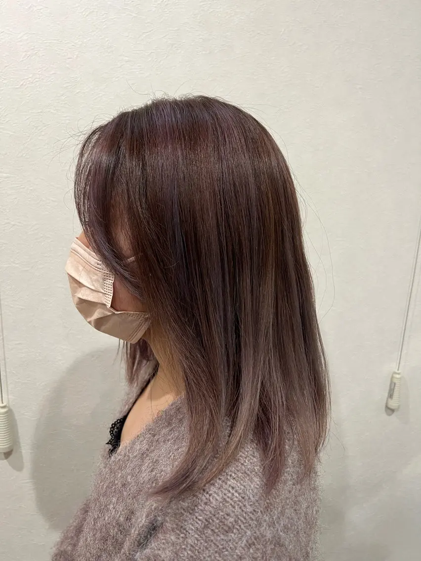 セミロング 野沢 亜美のヘアスタイル