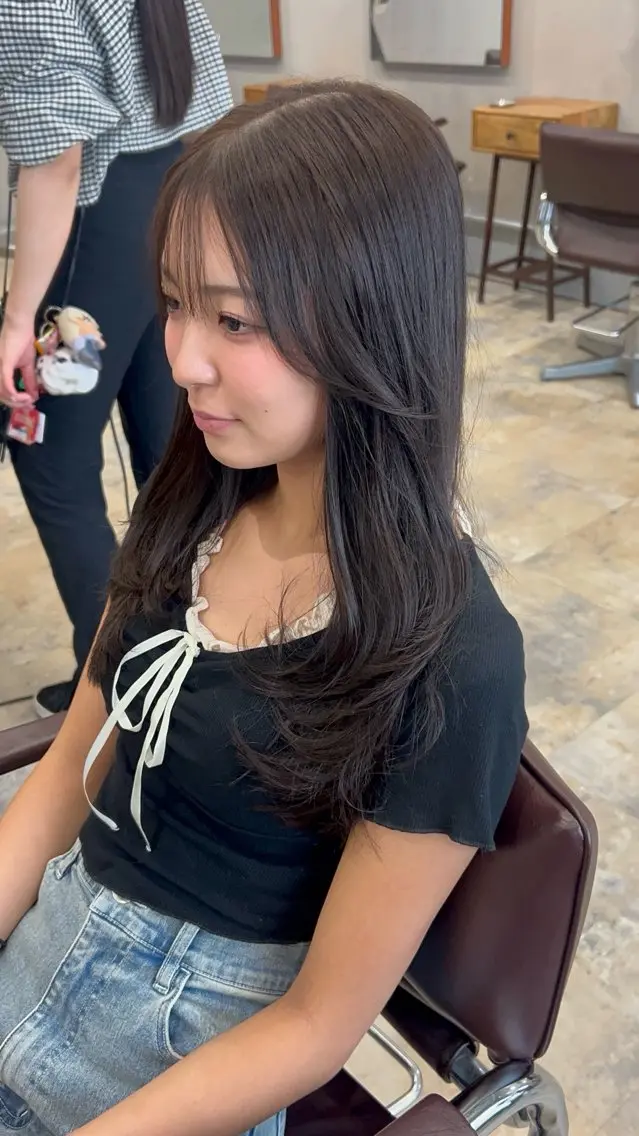 セミロング 寺下 璃桜のヘアスタイル