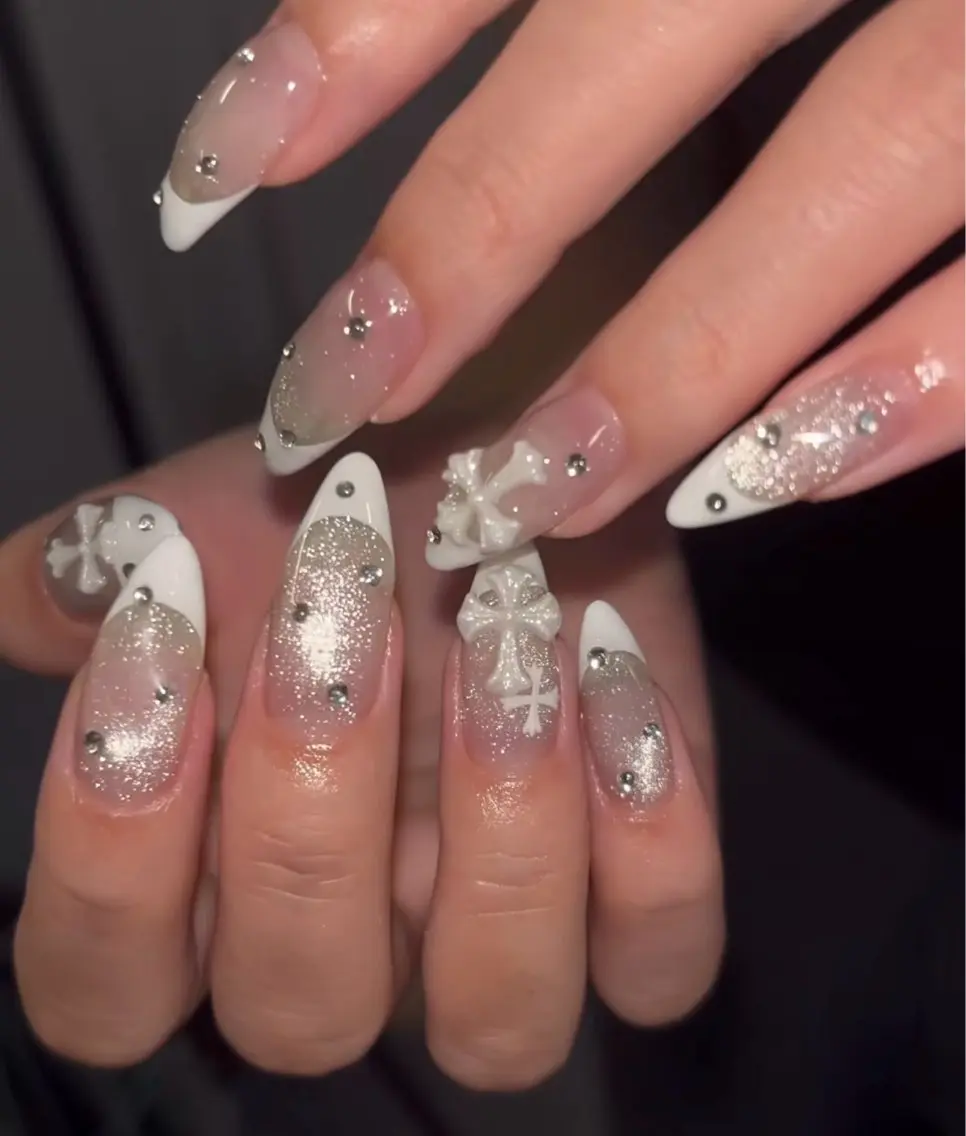 ネイル ハンドネイル BERA NAILSのネイルデザイン