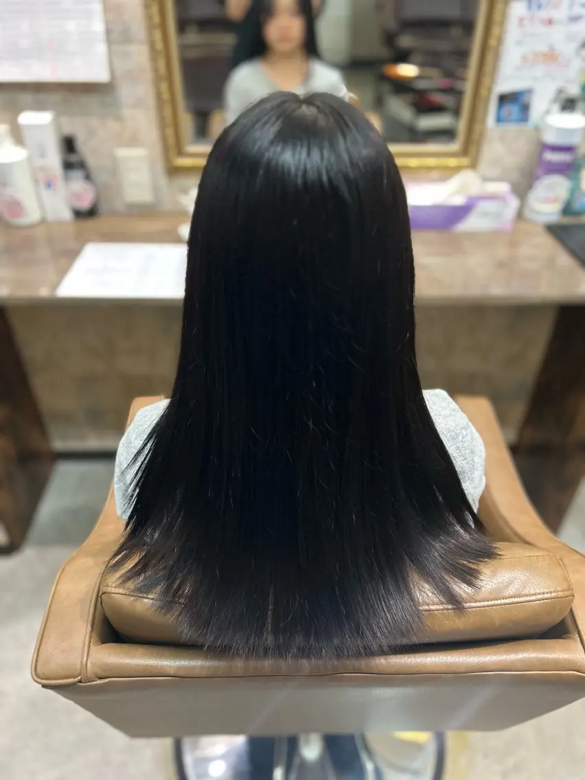 セミロング ヘアカラー 前田 みのりのヘアスタイル