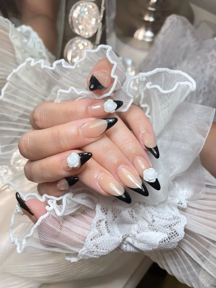 ネイル 24時まで❤︎韓国、 ワンホンネイルのネイルデザイン
