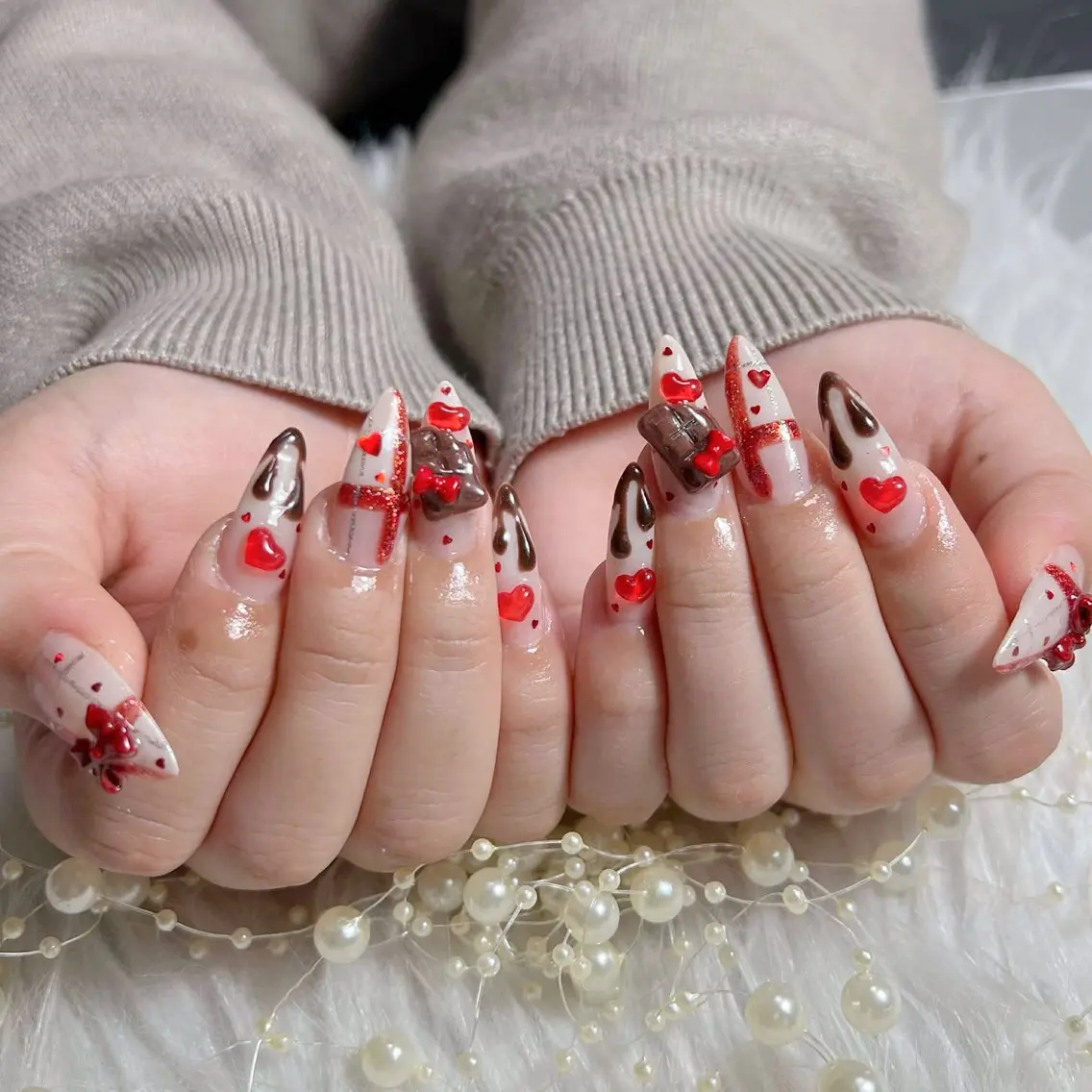 ネイル オーロラネイル クリアネイル 成人式 フラッシュネイル ジェルネイル ハンドネイル Amee Nail Salonのネイルデザイン