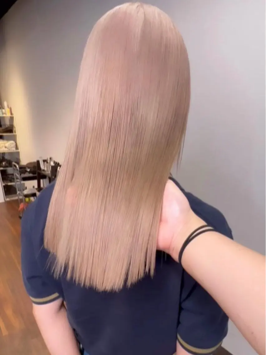 ミディアム ⭐️心斎橋カラーモデ ル⭐️SOUのヘアスタイル