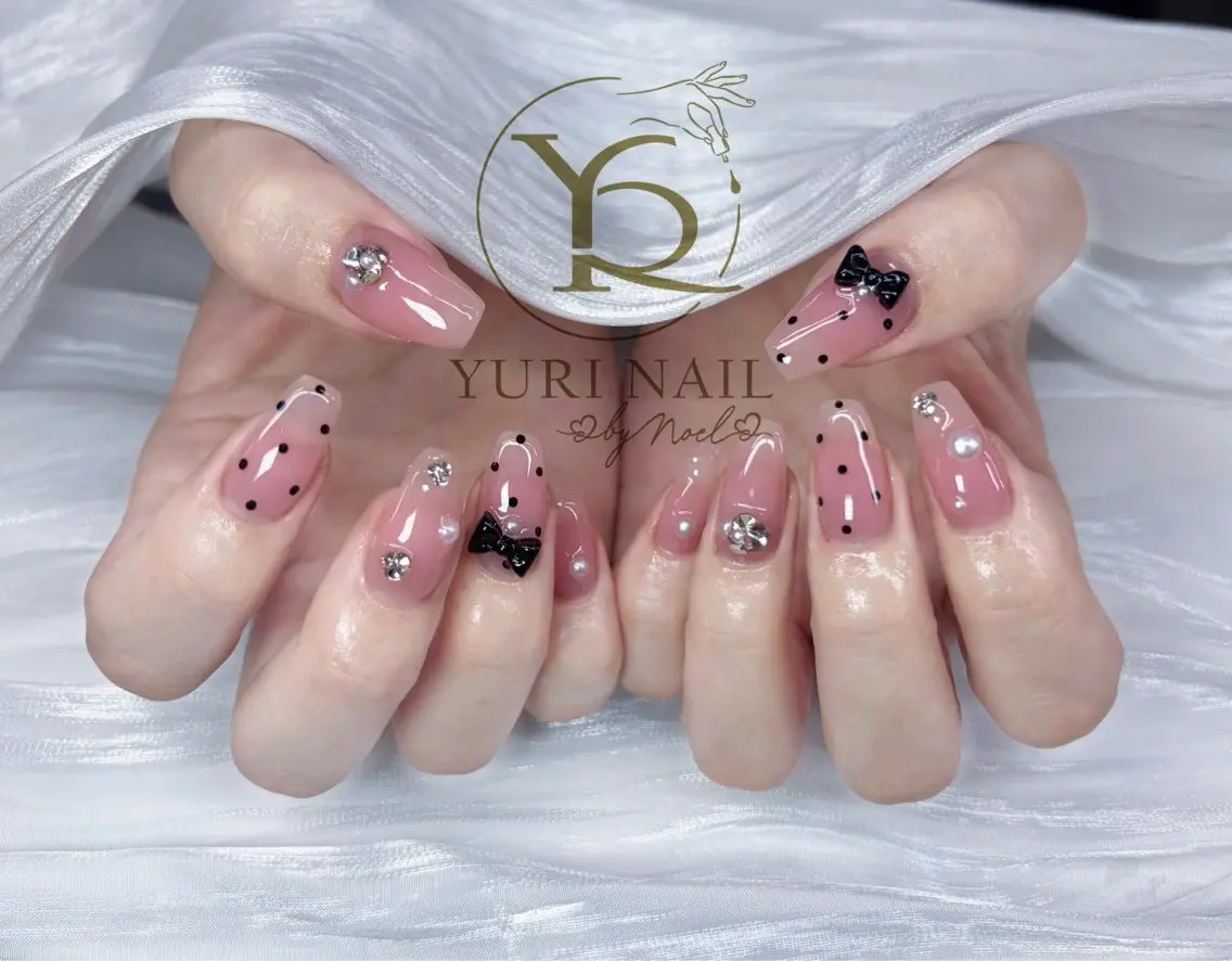 ネイル チークネイル フットネイル フレンチネイル グラデーション キラキラネイル ハンドネイル フットネイル ハンドケア YURI Nail Funabashiのネイルデザイン