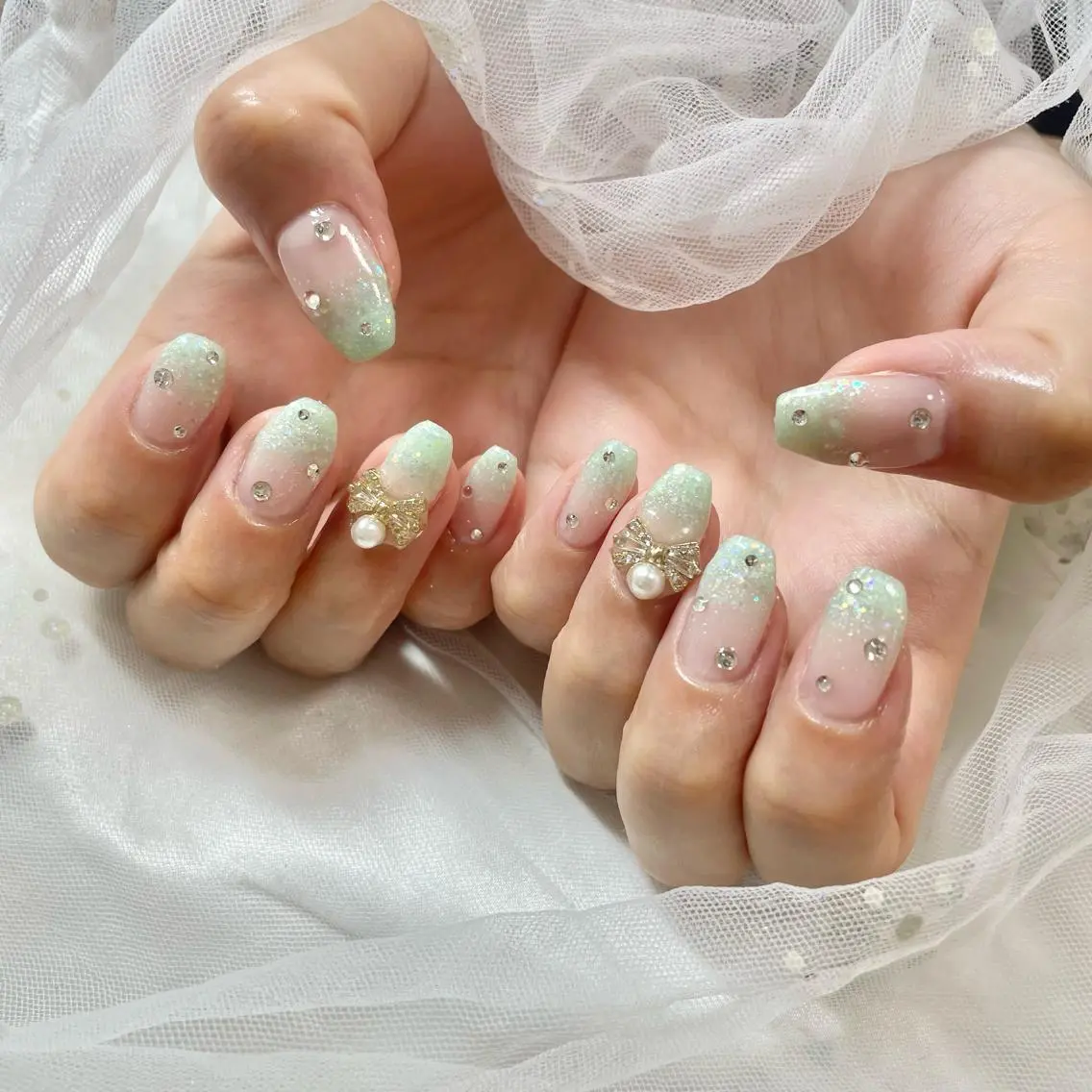 ネイル キラキラネイル 夏ネイル ハンドネイル フットネイル 🎀AYAKO 🎀中韓ネイルのネイルデザイン
