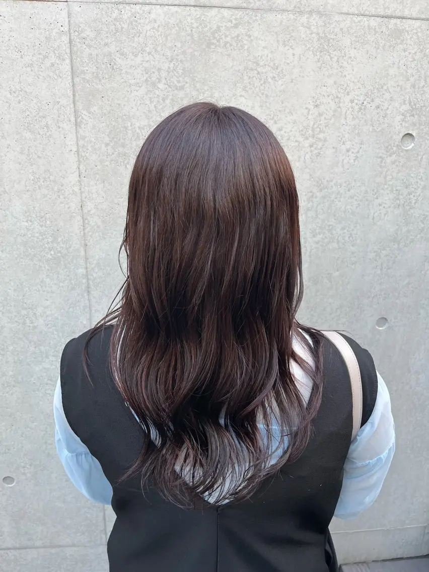 ロング カラー ブラウンカラー ラベンダーカラー 菅野 紗弥のヘアスタイル