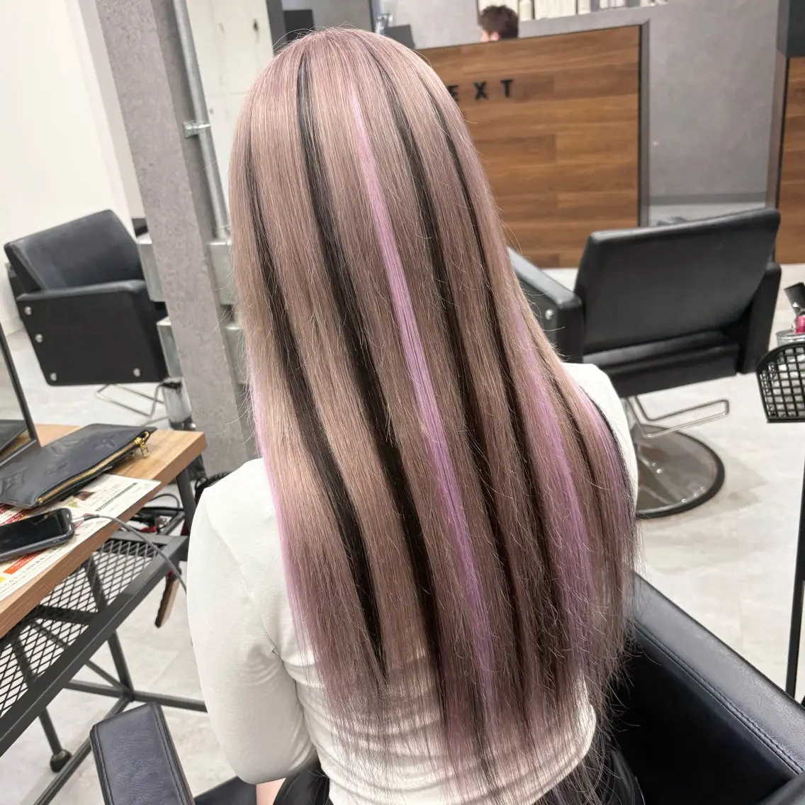 ロング ボブ ハイライト ヘアカラー エクステ SAKI🎀NEXT 池袋/韓国風カラーのヘアスタイル