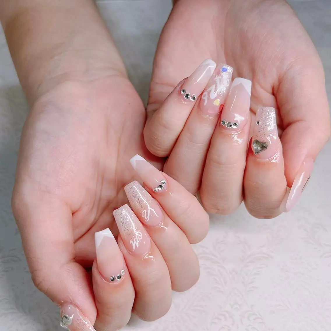 ロング ネイル アートネイル スカルプネイル UNELMA _ERIKAのネイルデザイン