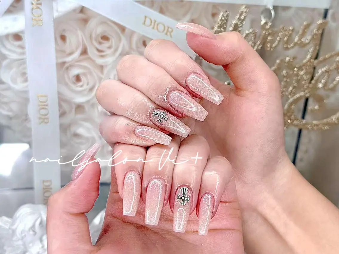 ネイル ハンドネイル ✨Nailsalon Vi+✨のネイルデザイン