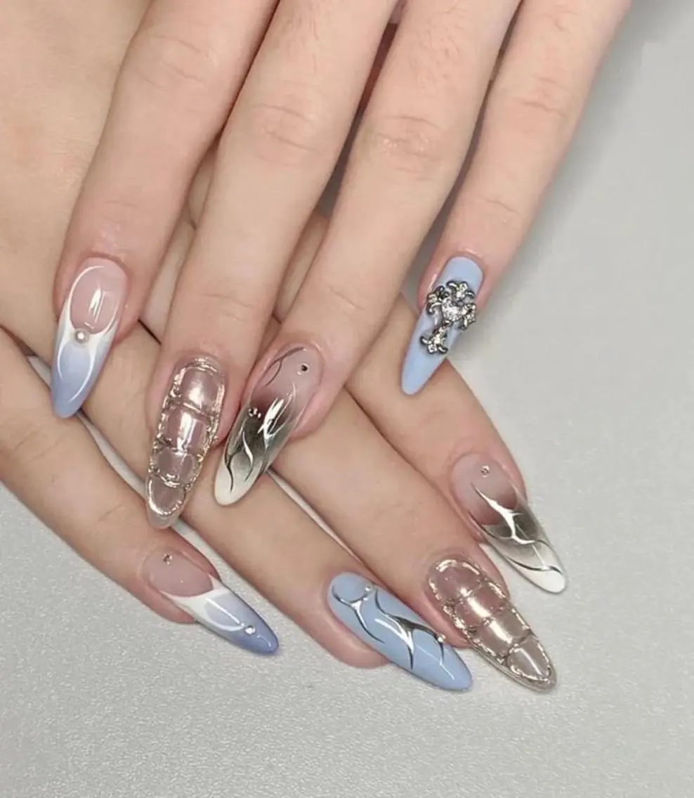 ネイル フレンチネイル ジェルネイル 韓国ネイル マグネットネイル マグネットフレンチ akina nailsのネイルデザイン