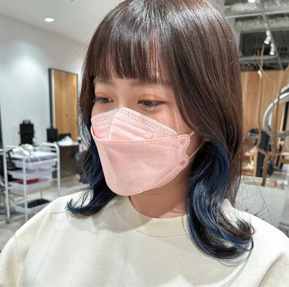 ミディアム カラー ブルーカラー ブラウンカラー ショコラブラウン カット ヘアカラー トリートメント ヘッドスパ スキバサミを使わない カット🌼唯🌼のヘアスタイル