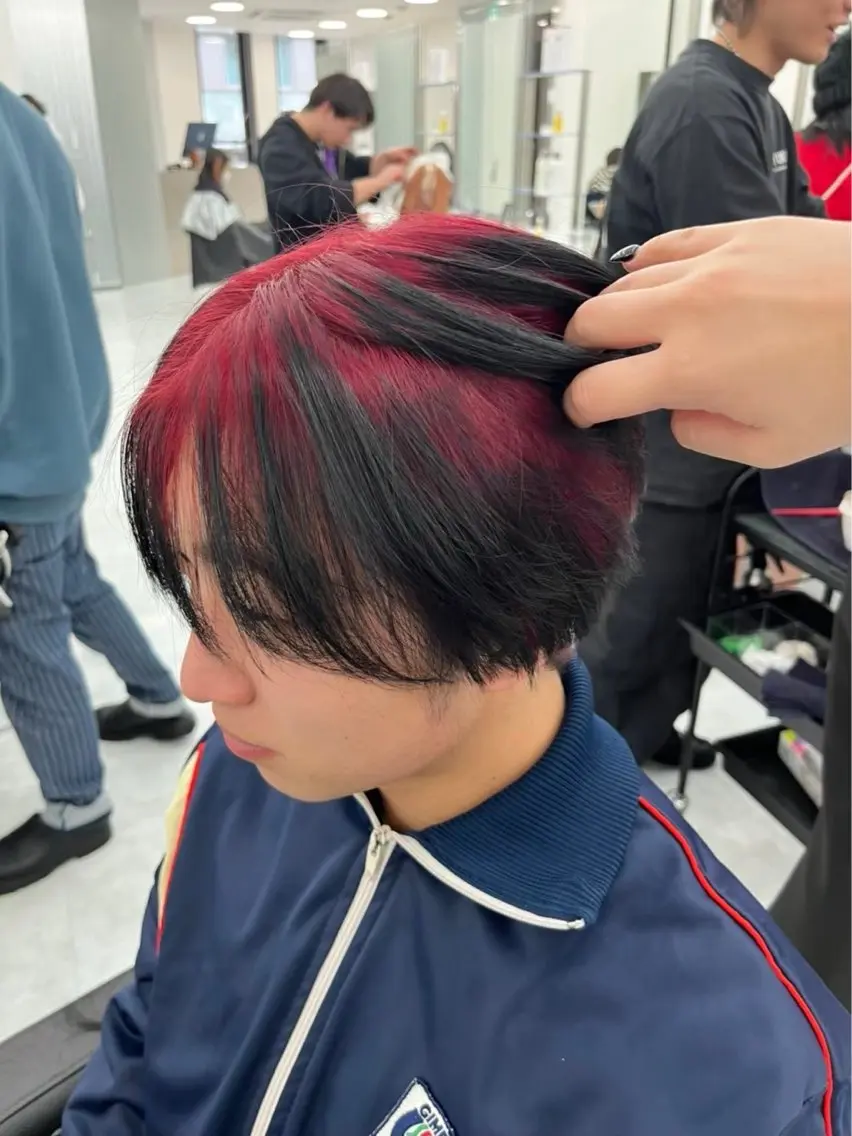 カラー メンズ ユイ☆レイヤー/ ブリーチ卒業カラーのヘアスタイル