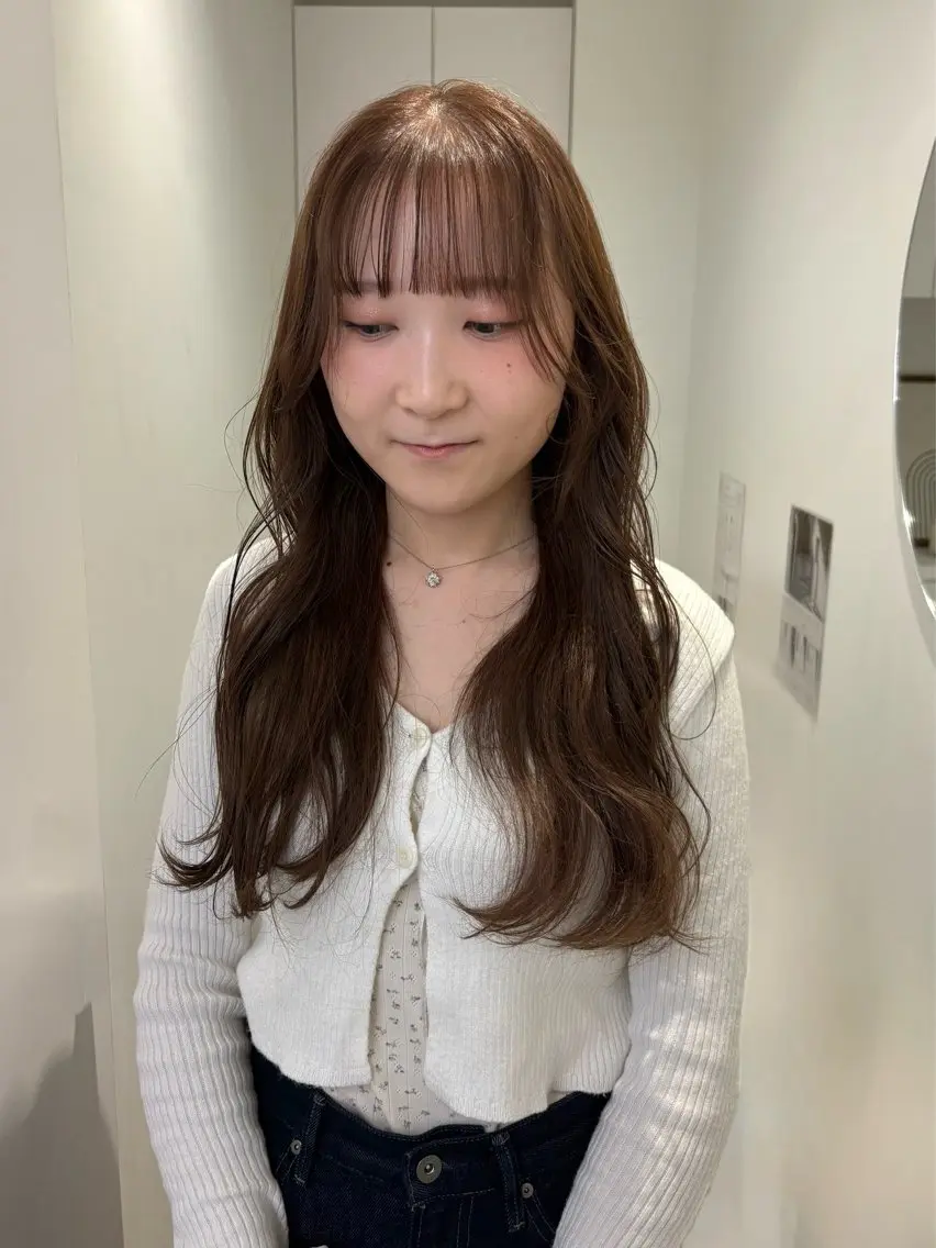 ロング カラー ブラウンカラー カット ヘアカラー トリートメント 透明感カラー🫧 nanohaのヘアスタイル