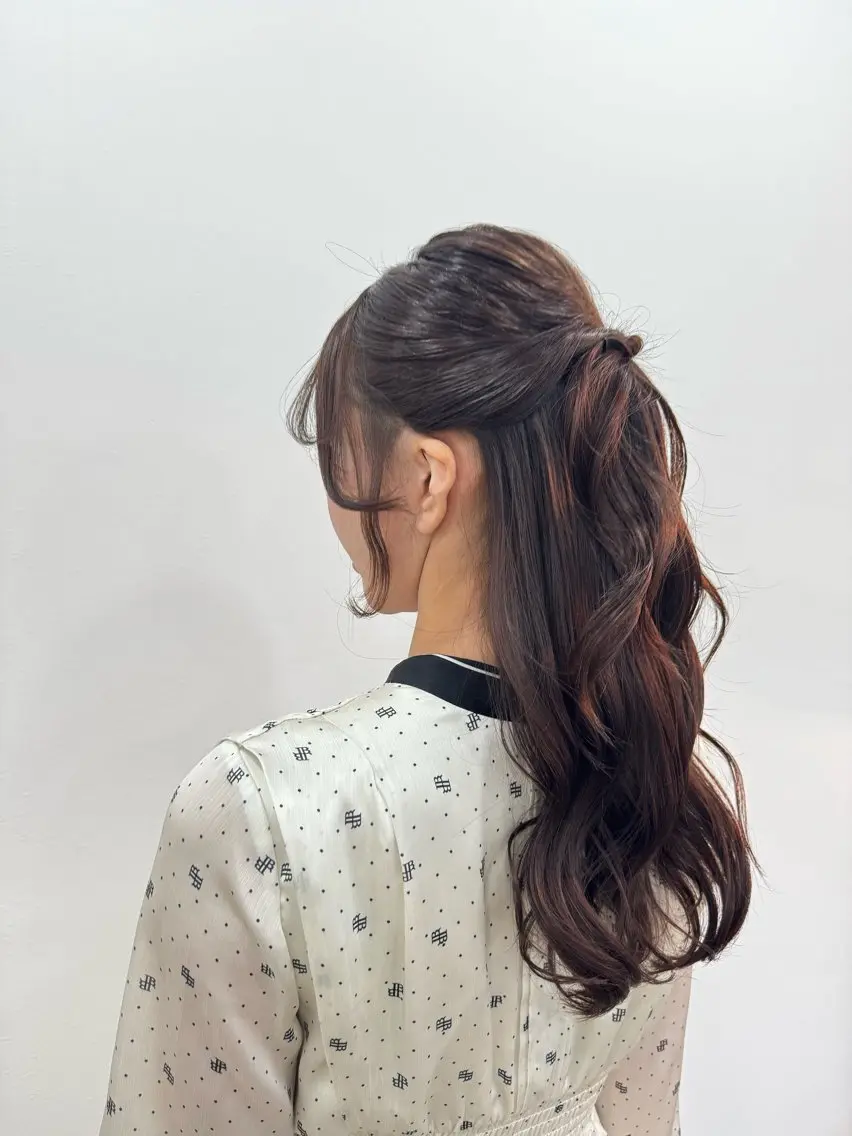 ロング ヘアアレンジ ハーフアップ ヘアセット 【YOKE】恵比寿 mai🖤の眉毛・アイブロウイメージ
