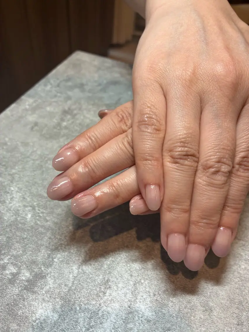 ネイル グラデーション ハンドネイル レナークプルミエ 太田のネイルデザイン