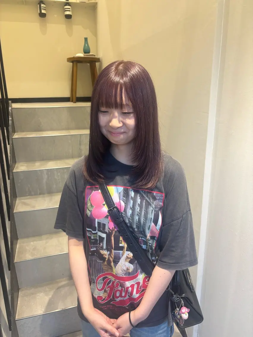 ミディアム レイヤーカット 坂本 桃花のヘアスタイル