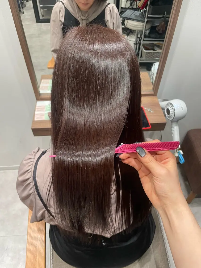 セミロング ルナ🫐縮毛矯正 🫐髪質改善のヘアスタイル