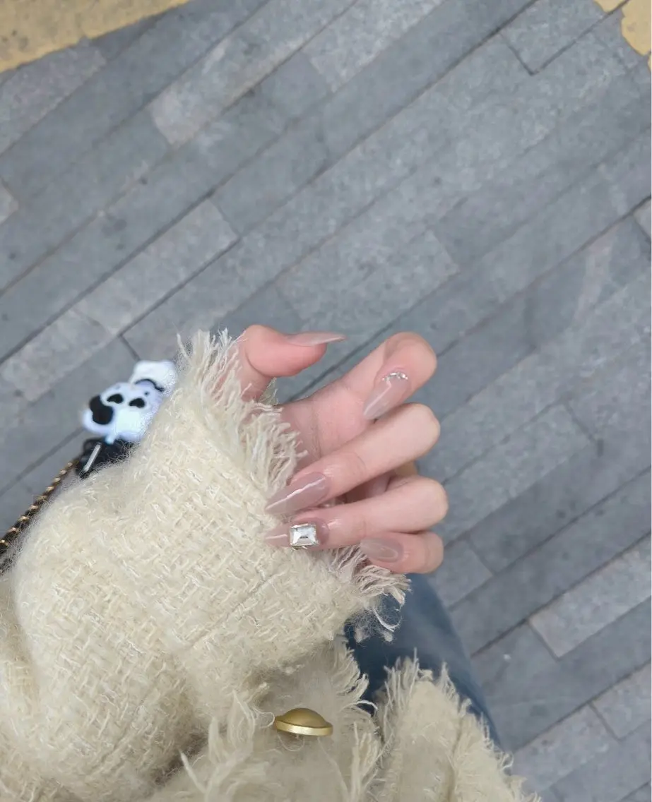 ネイル オーロラネイル チークネイル 長さ出し フレンチネイル ジェルネイル Sun Nail linaのネイルデザイン