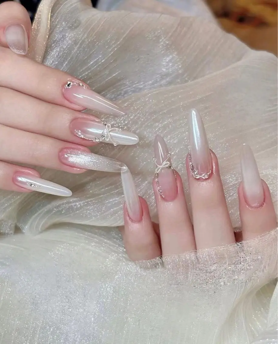 ネイル 韓国ネイル マグネットネイル 持ち込み ハンドネイル Dyo Nail_Royalのネイルデザイン