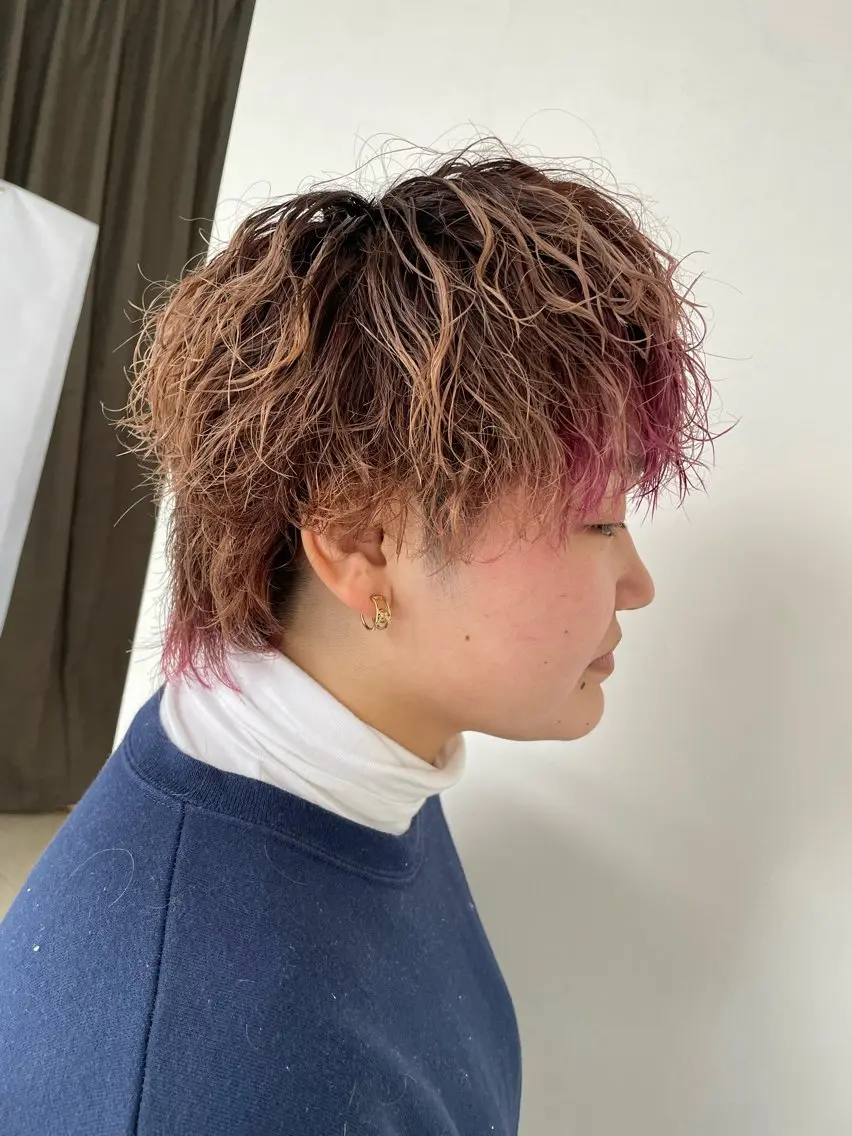 メンズ メンズパーマ 波巻きパーマ 稲毛田 颯人のヘアスタイル