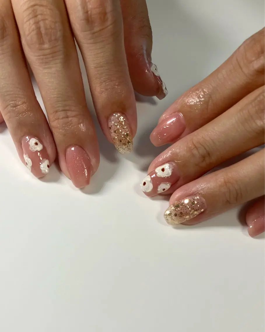 ネイル シンプルネイル ハンドネイル Lis nail. 🕊yuriのネイルデザイン