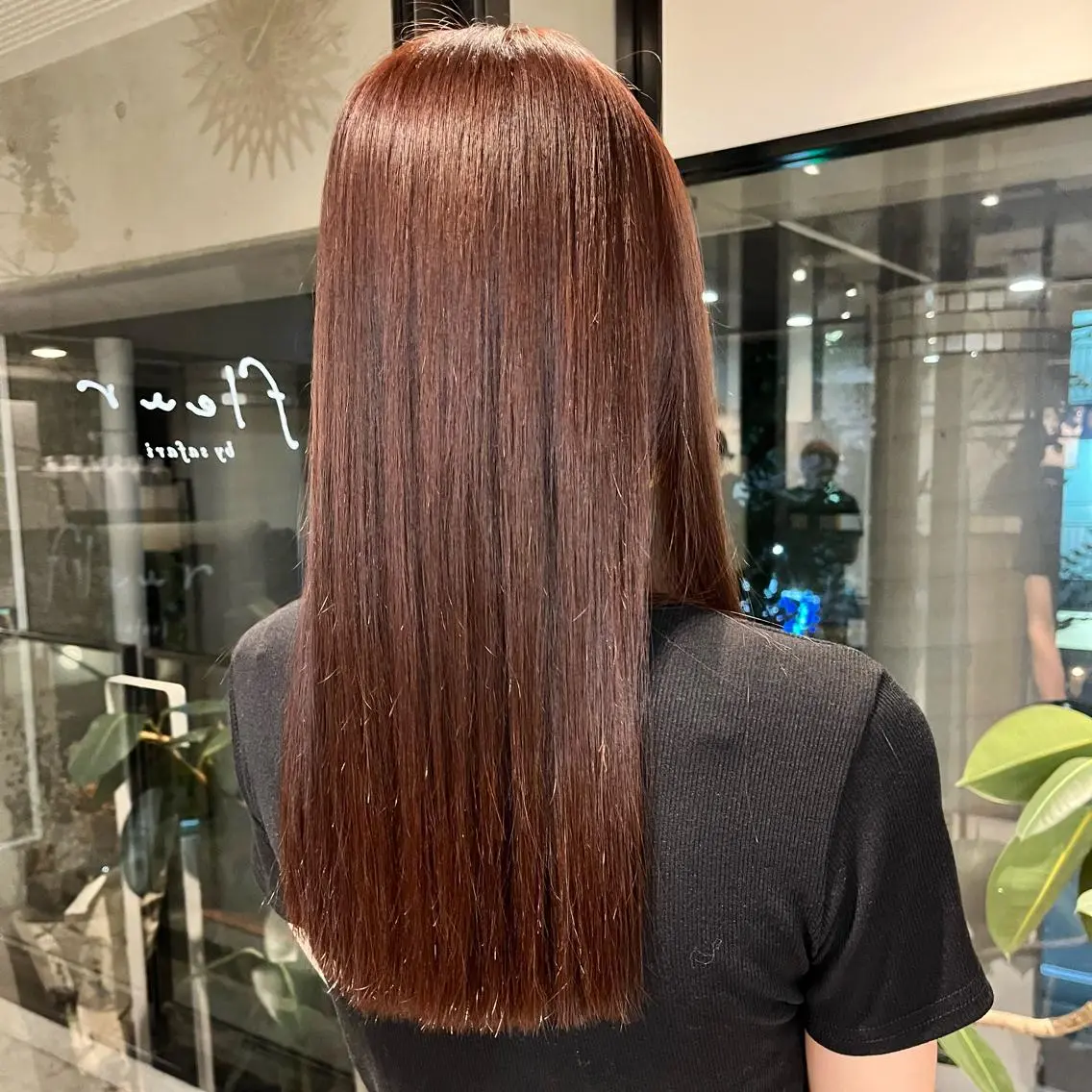 ロング ピンクブラウン YURI🐏脱縮毛× くせ毛活かすスタイルのヘアスタイル
