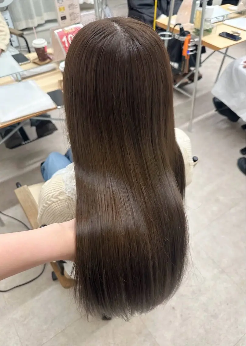 ロング ヘアカラー 梅田🩵/透明感 花音のヘアスタイル