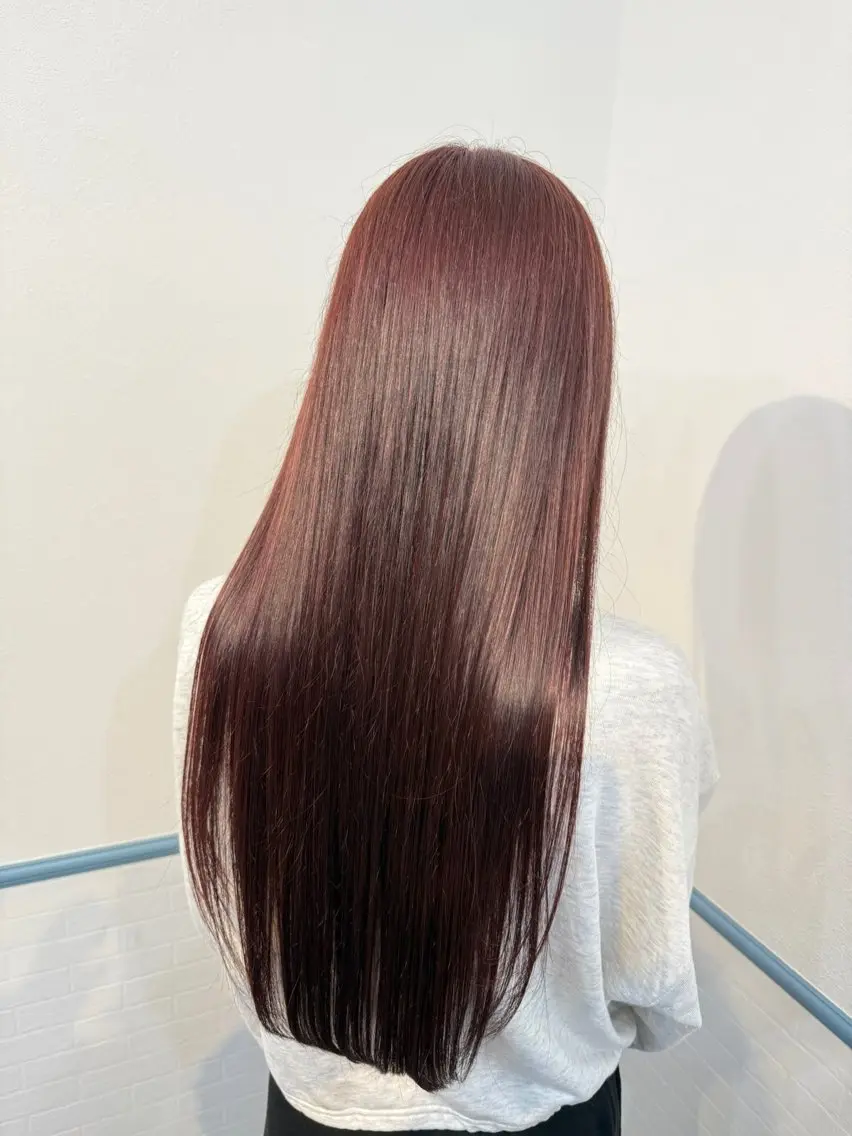ロング カラー 柴原 杏梨のヘアスタイル