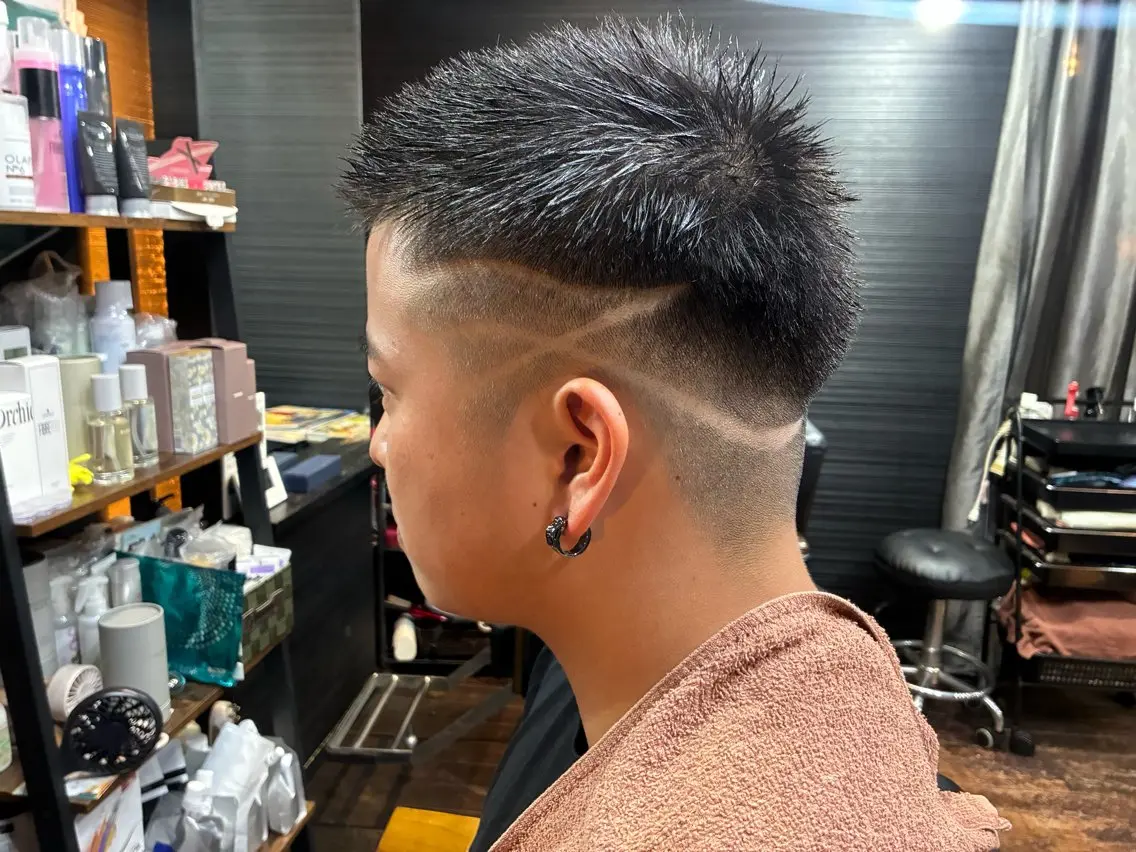 ショート カット 山本 雅由のヘアスタイル