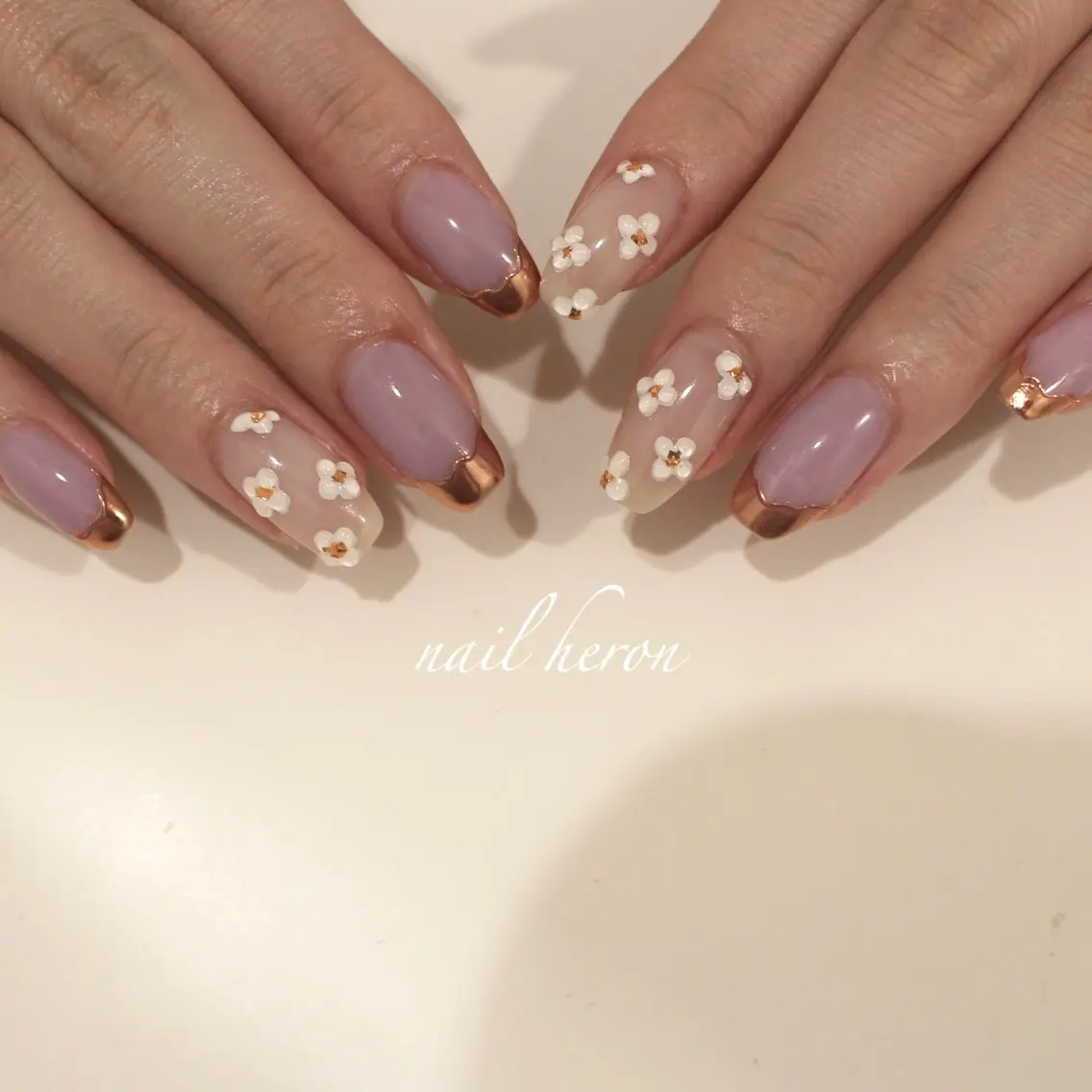 ネイル フラワーネイル ぷっくりネイル ハンドネイル saki_ nail heronのネイルデザイン