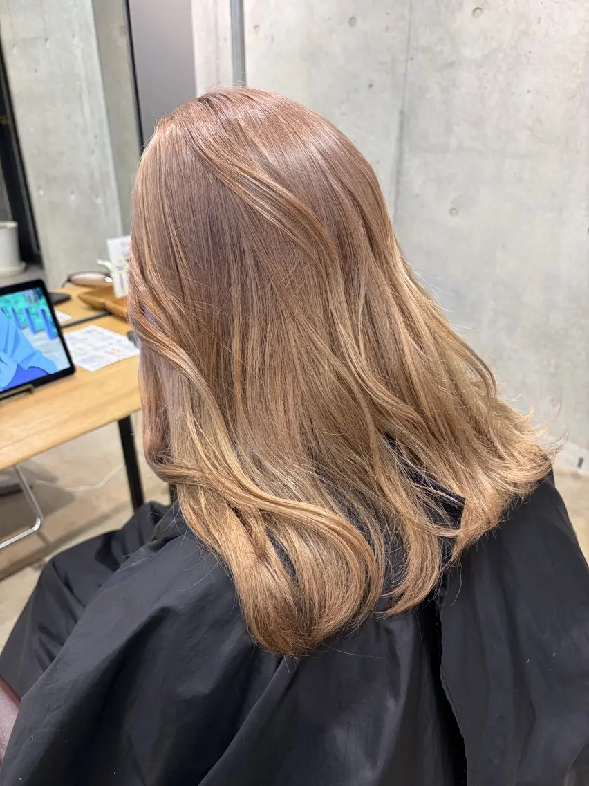 カラー ベージュカラー ️🩵LUFE ayano️🩵のヘアスタイル