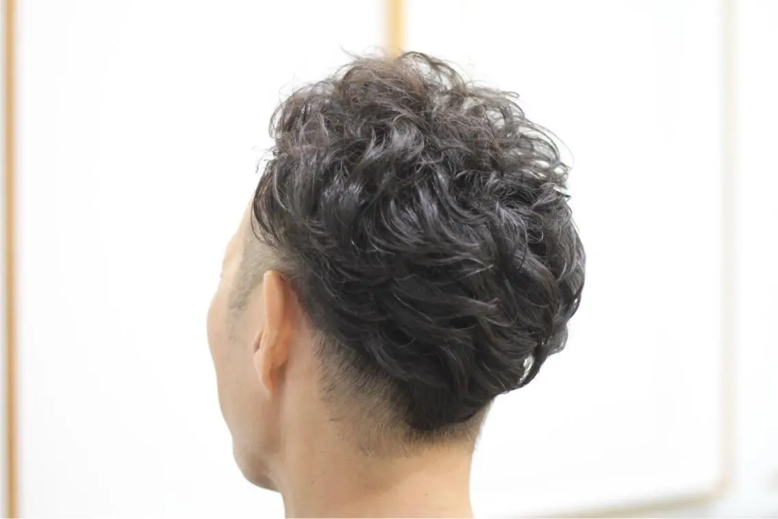 ショート パーマ メンズ 矢島 真樹のヘアスタイル