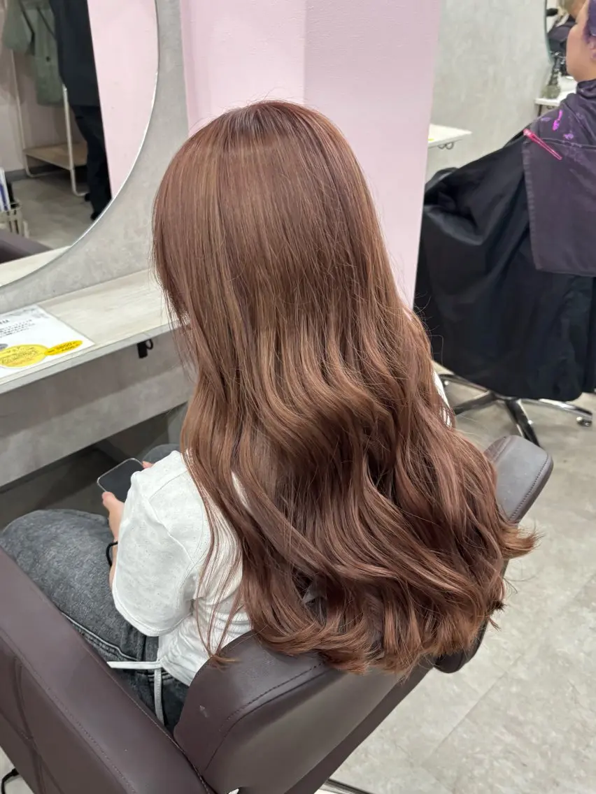 ロング カラー ベージュカラー ブラウンカラー ダブルカラー ピンクカラー ピンクベージュ 倉澤 愛理のヘアスタイル