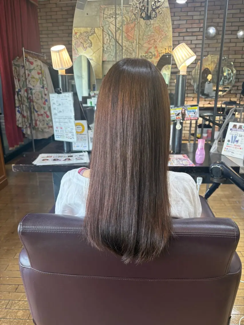 カラー 野崎 仁那のヘアスタイル