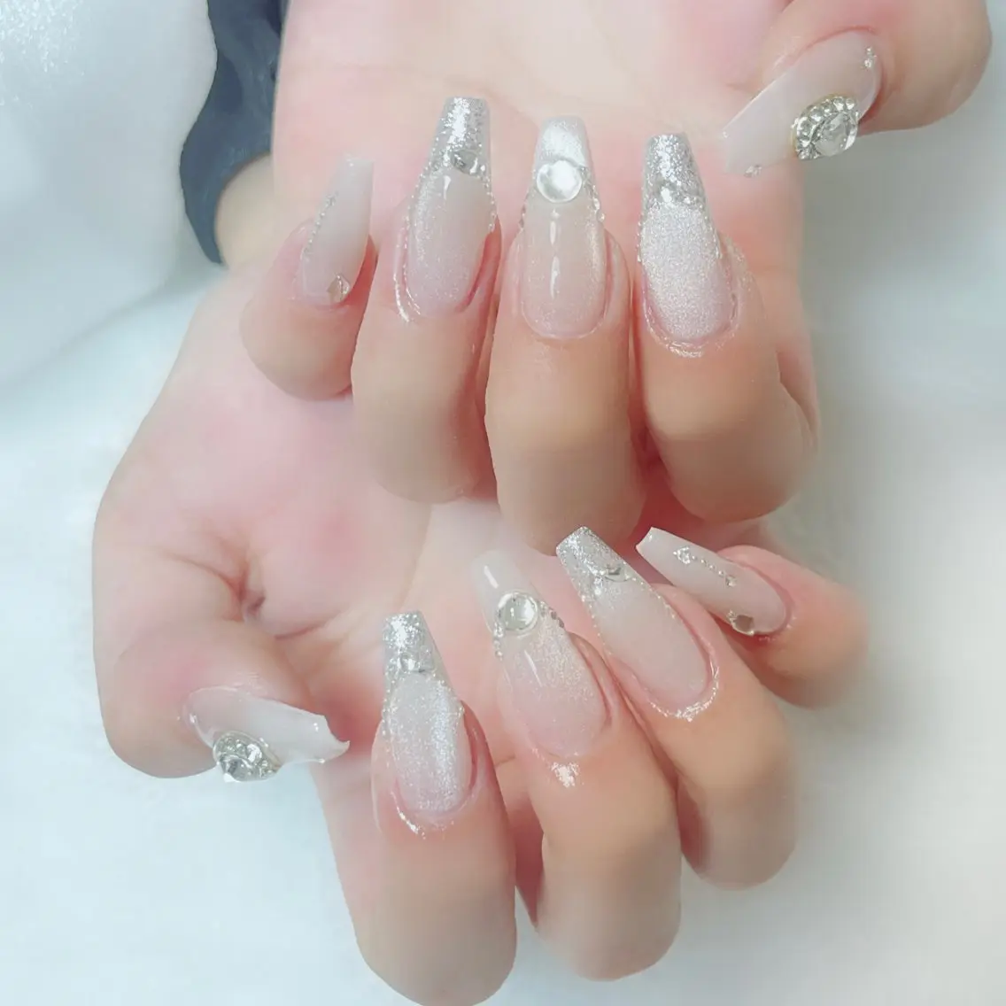 ネイル マグネットネイル Amina nail salonのネイルデザイン