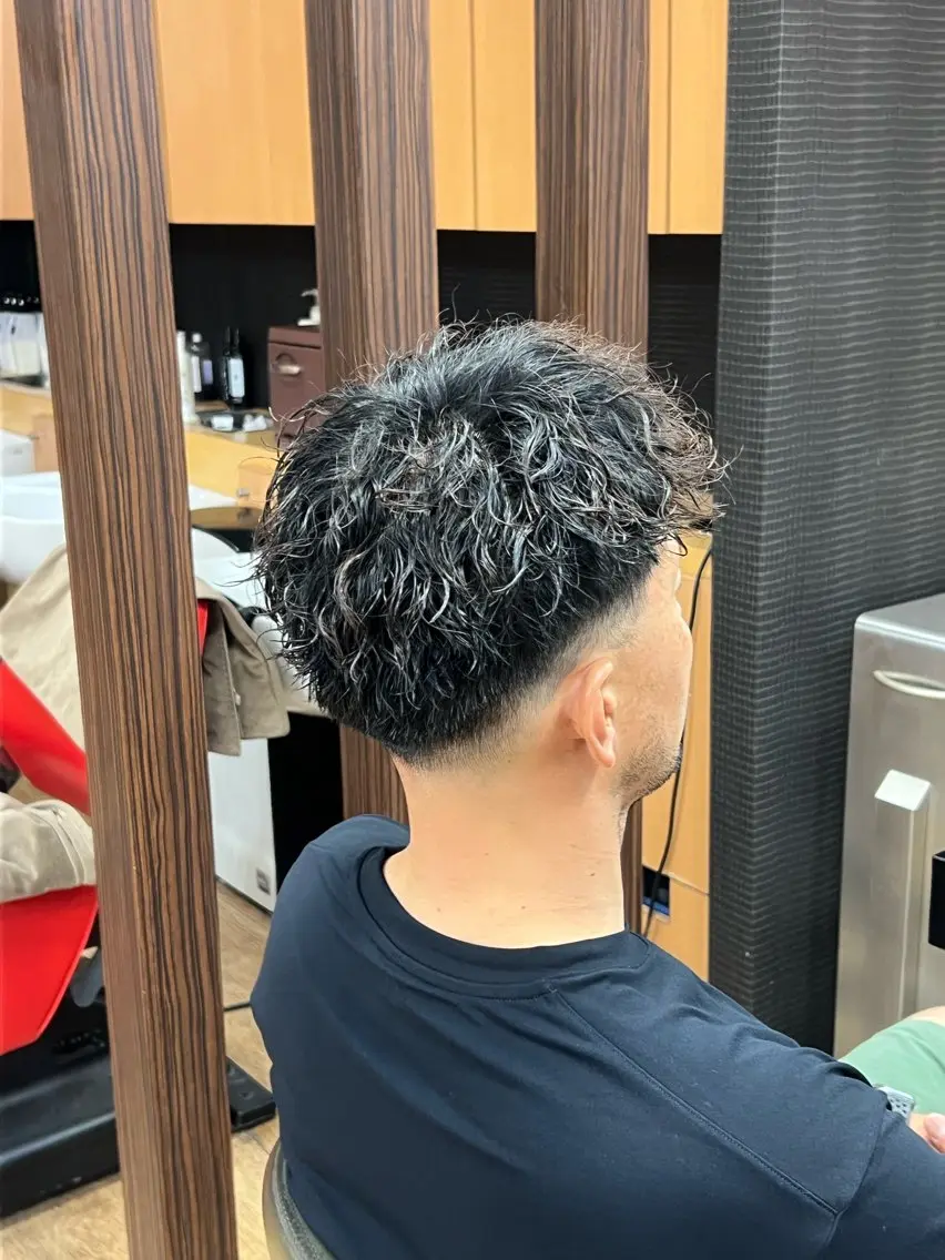 パーマ メンズ オオエ トア／カットモデルのヘアスタイル