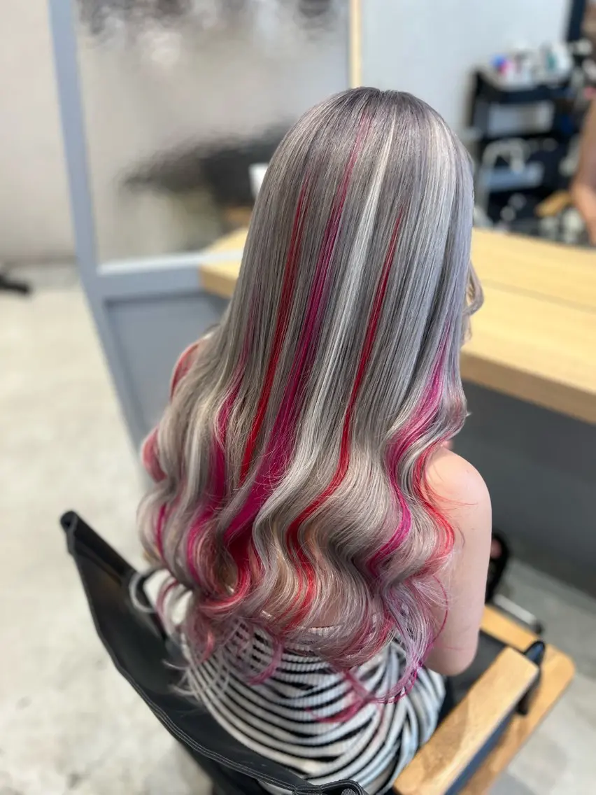 カット ヘアカラー エクステ 小池 夏美のヘアスタイル