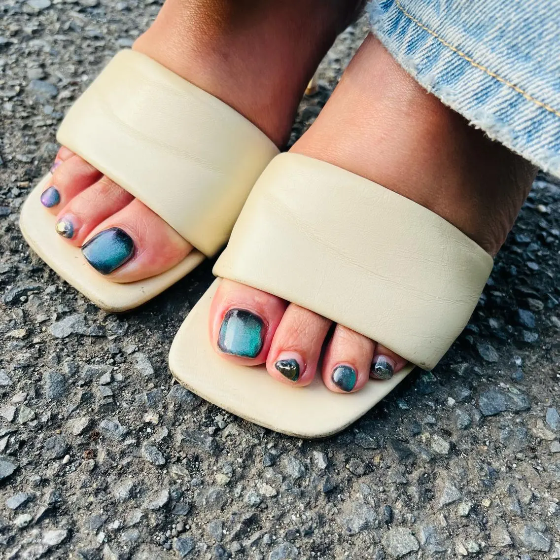 ネイル マグネットネイル ニュアンスネイル Briwa✨nail 💅enoi ❤︎のネイルデザイン