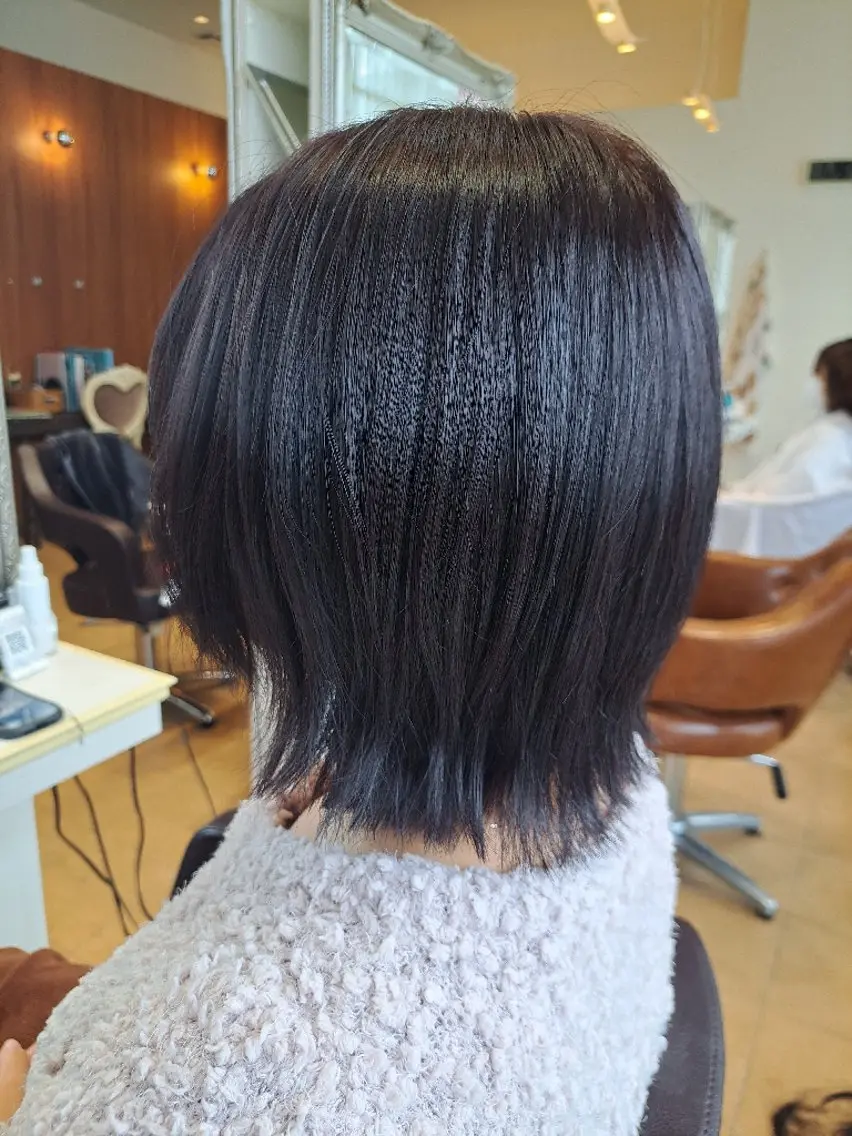 ミディアム くびれヘア カット ヘアカラー トリートメント 本多 いぶきのヘアスタイル