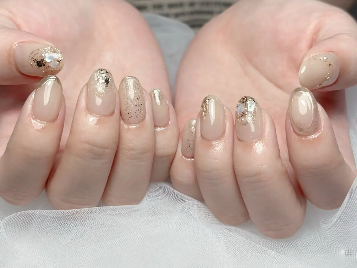 ネイル オーロラネイル チークネイル フレンチネイル ジェルネイル ガラスフレンチ ハンドネイル Nail Jolieのネイルデザイン
