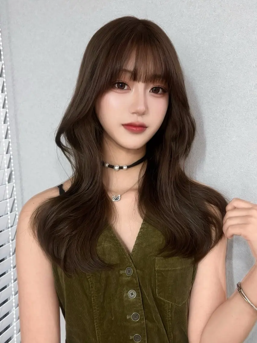 ロング カラー ベージュカラー ブリーチ ダブルカラー ラベンダーカラー ラベンダーベージュ カット ヘアカラー トリートメント 友田 那都のヘアスタイル
