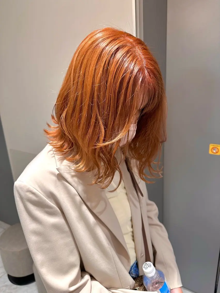 ミディアム カラー ブリーチ オレンジ ヘアカラー SALOWIN大宮 /KYOHEI✂️のヘアスタイル