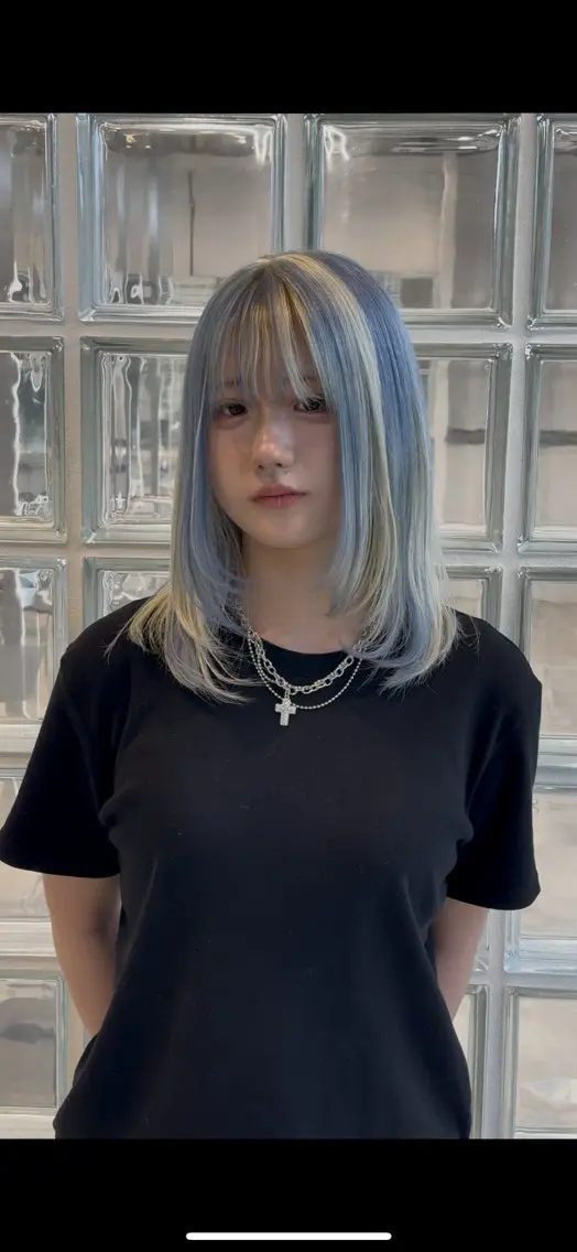 セミロング カラー ヘアカラー fifth 小尾 優然のヘアスタイル