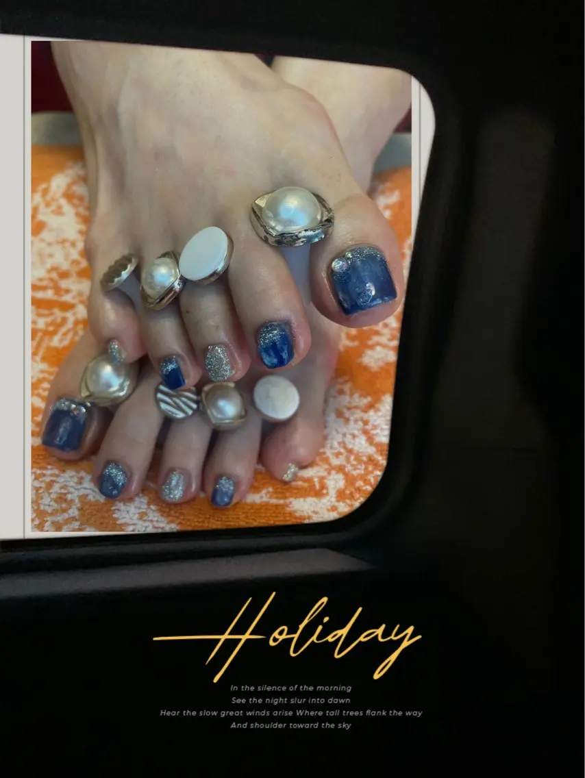 ネイル フラッシュネイル フットネイル ジェルネイル マグネットネイル シルバー NAIL★M 真紀のネイルデザイン