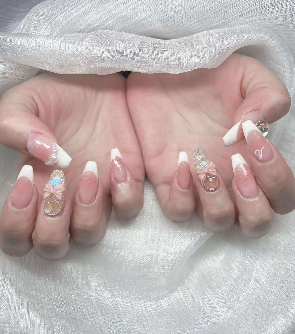 ネイル ハンドネイル Lee Nailsのネイルデザイン